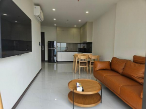 C Sky View: 2 BR Apartment Free GYM & POOL